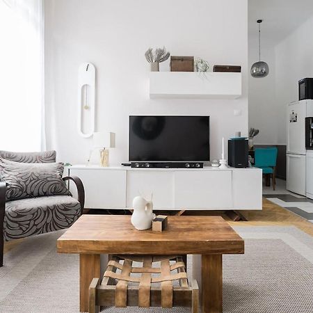 Sunrise Lounge Corvin 63M2 Ac Apartment บูดาเปสต์ ภายนอก รูปภาพ