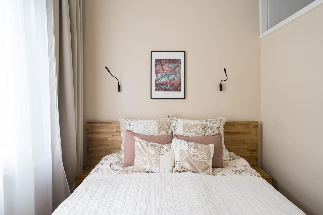 Sunrise Lounge Corvin 63M2 Ac Apartment บูดาเปสต์ ภายนอก รูปภาพ