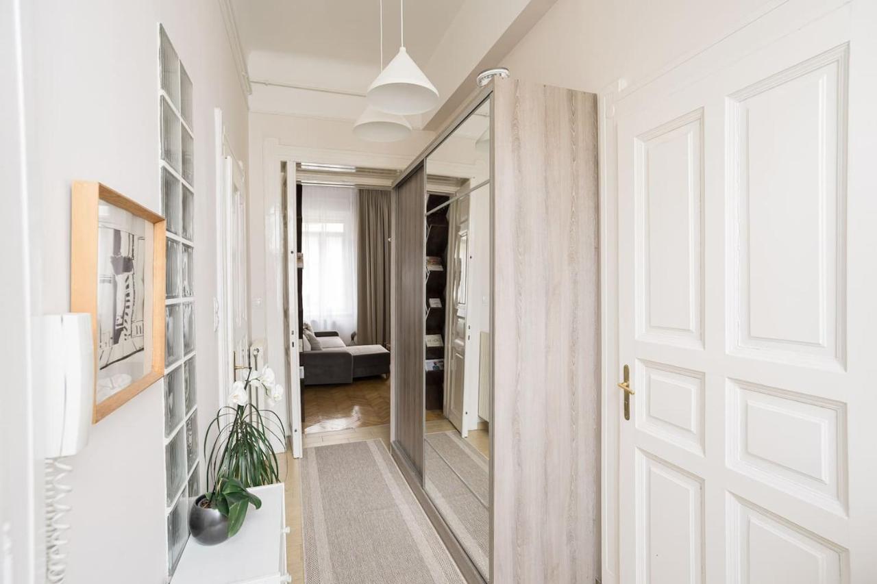 Sunrise Lounge Corvin 63M2 Ac Apartment บูดาเปสต์ ภายนอก รูปภาพ
